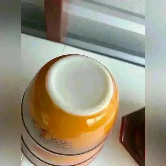 PYREX "OLD ORCHARD FRUIT" Brown Cinderella Nesting Bowls & Divided Casserole - Picture 3 of 7